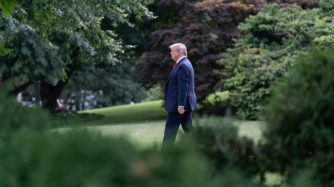 Трамп: США немедленно выходят из торговых переговоров с Канадой Трамп: США немедленно выходят из торговых переговоров с Канадой