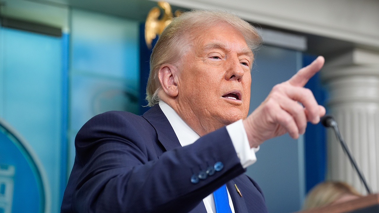 Трамп допустил отправку ракет для Patriot на Украину Трамп допустил отправку ракет для Patriot на Украину