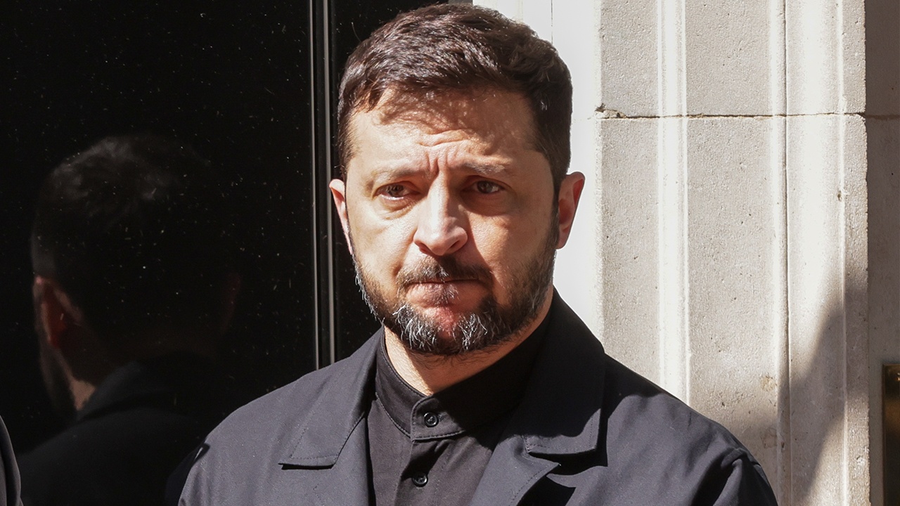 Зеленский подписал указ о выходе Украины из Оттавской конвенции Зеленский подписал указ о выходе Украины из Оттавской конвенции