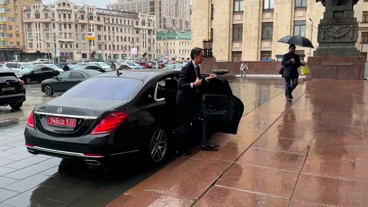 В МИД РФ прибыл посол Азербайджана Мустафаев В МИД РФ прибыл посол Азербайджана Мустафаев