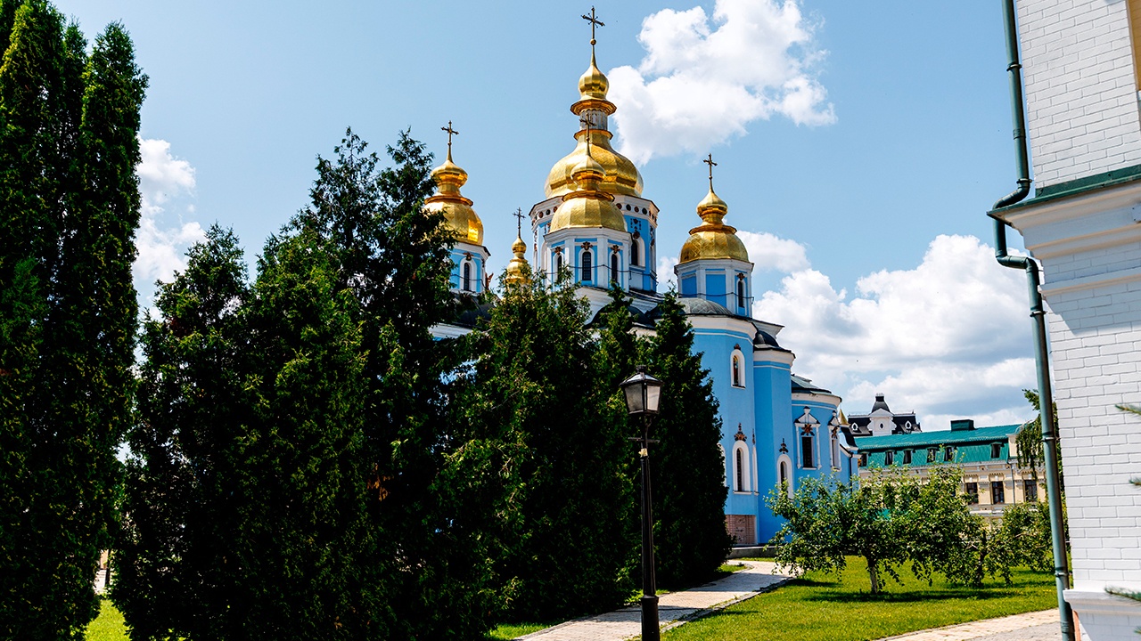 Митрополита УПЦ Онуфрия лишили украинского гражданства