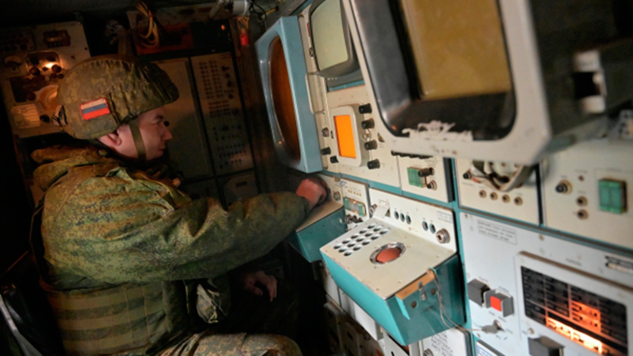 За три часа над Россией сбили 42 украинских беспилотника За три часа над Россией сбили 42 украинских беспилотника