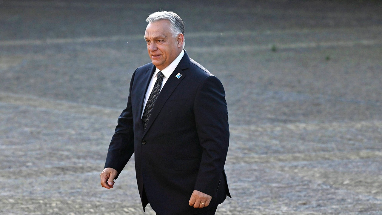 Орбан обвинил Зеленского в попытках заставить Венгрию отказаться от газа из РФ Орбан обвинил Зеленского в попытках заставить Венгрию отказаться от газа из РФ