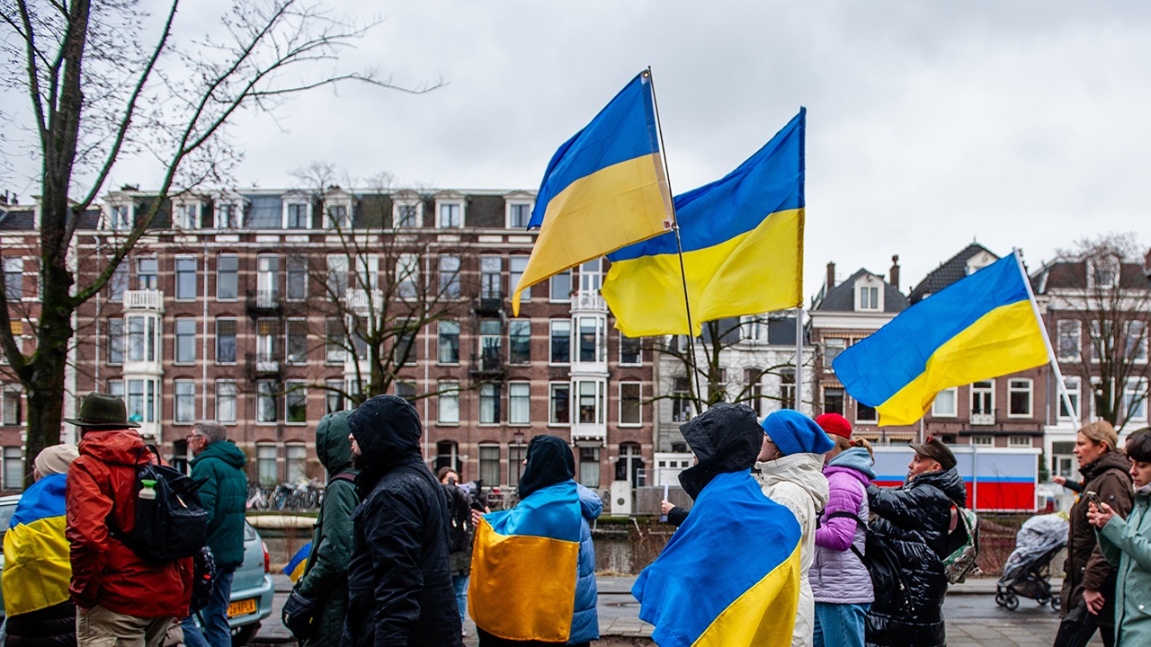 Украинцам в два раза поднимут плату за проживание в Нидерландах Украинцам в два раза поднимут плату за проживание в Нидерландах