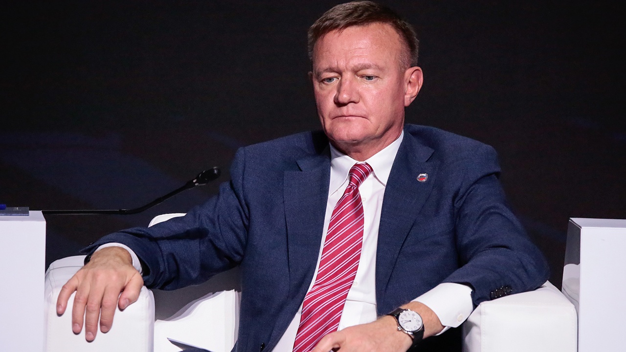 Песков заявил, что отставка Старовойта не связана с утратой доверия Песков заявил, что отставка Старовойта не связана с утратой доверия