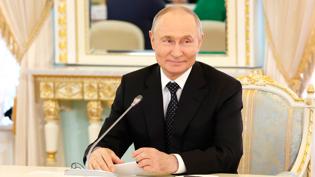 Путин поприветствовал участников форума «Территория смыслов» Путин поприветствовал участников форума «Территория смыслов»
