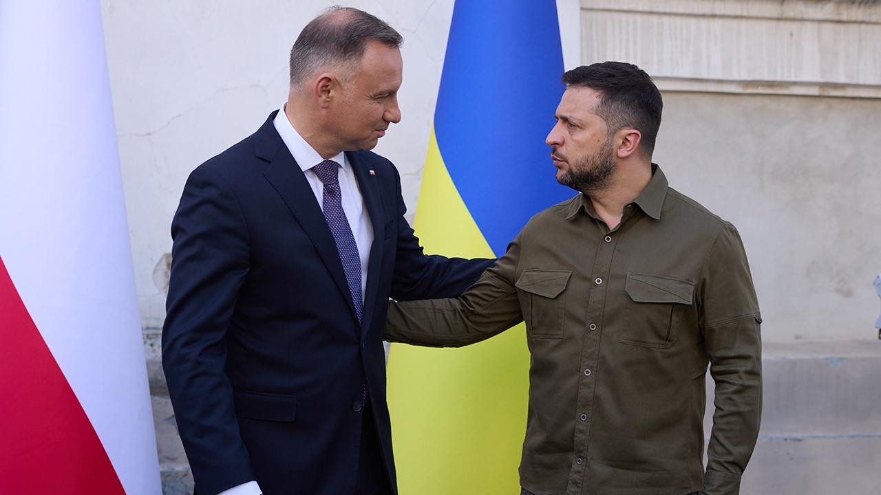 Дуда заявил, что Зеленский узнал о Волынской резне от него Дуда заявил, что Зеленский узнал о Волынской резне от него