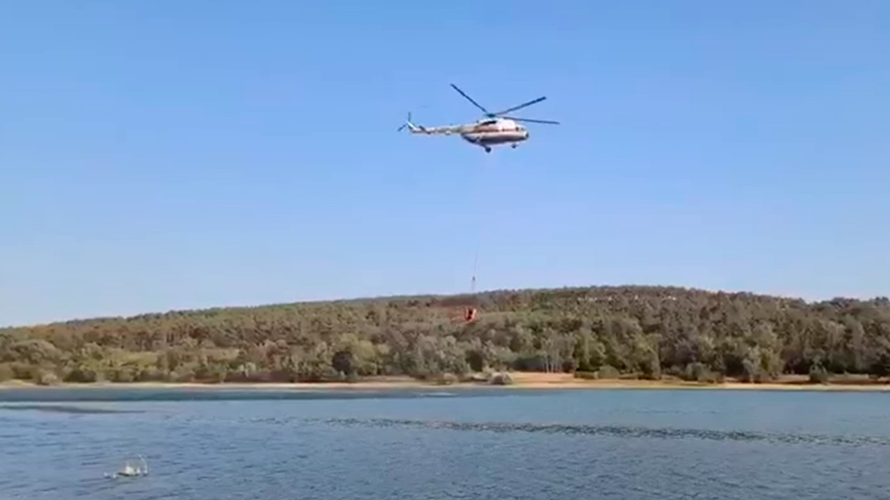 Авиация сбросила почти 120 т воды при тушении природного пожара в Крыму Авиация сбросила почти 120 т воды при тушении природного пожара в Крыму
