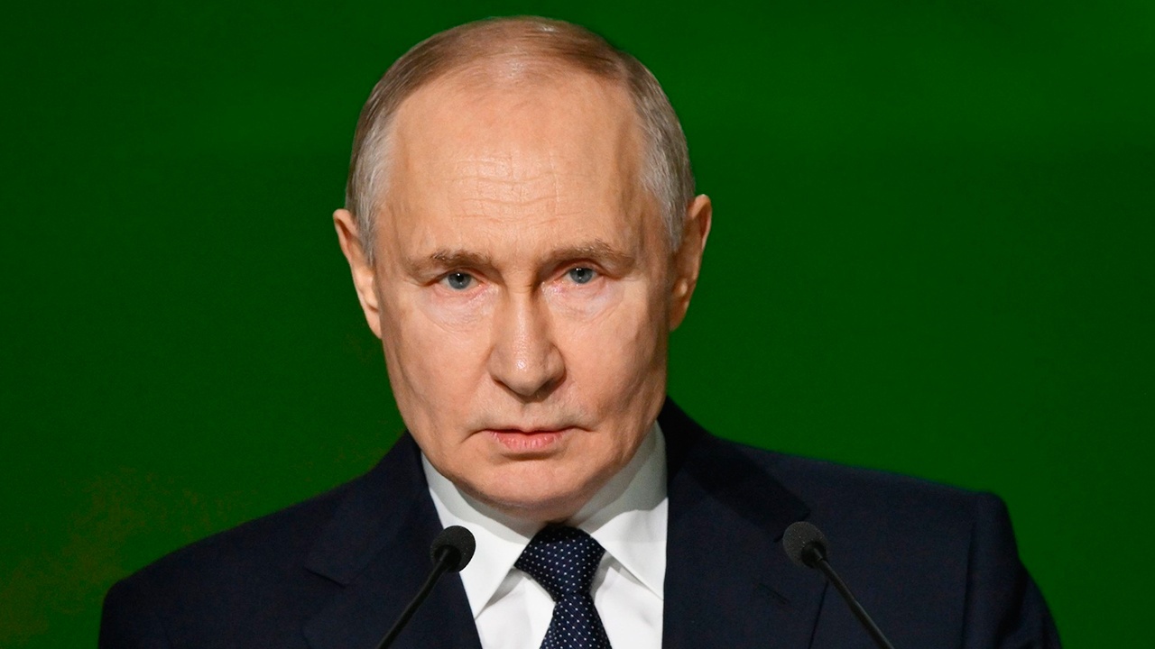 Путин вспомнил о хамском поведении представителя США на границе Путин вспомнил о хамском поведении представителя США на границе