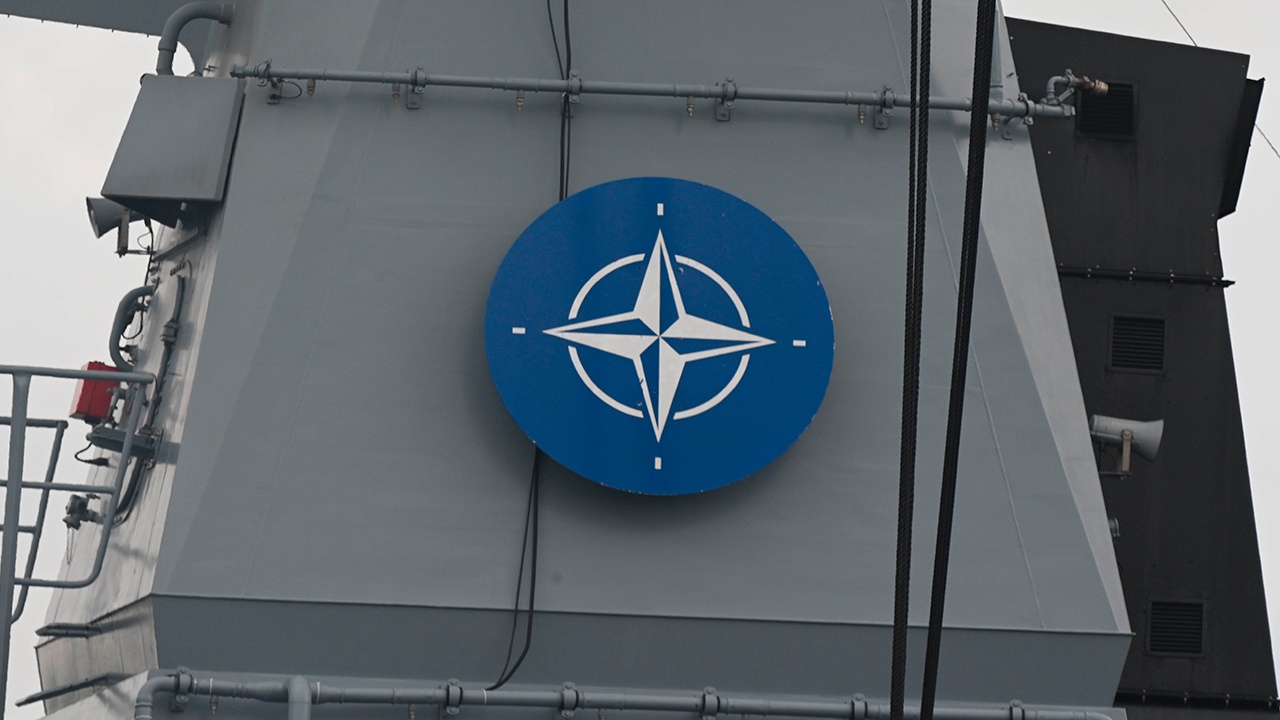 Посол России обвинил НАТО в ограничении свободы судоходства на Балтике Посол России обвинил НАТО в ограничении свободы судоходства на Балтике