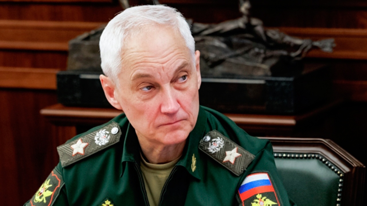 Белоусов поздравил бойцов, отличившихся при освобождении Малиновки Белоусов поздравил бойцов, отличившихся при освобождении Малиновки