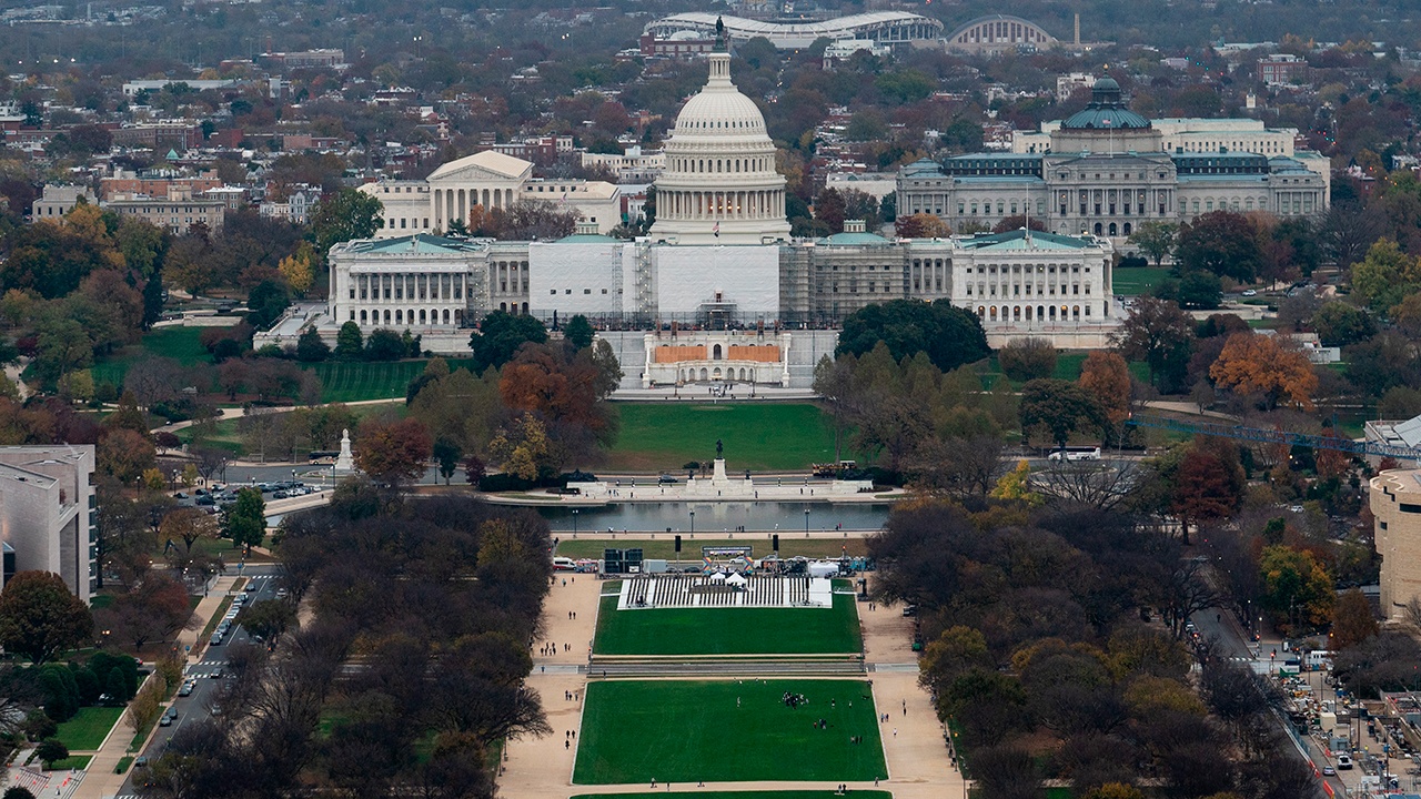 Сенат США отложит законопроект по ужесточению санкций против России Сенат США отложит законопроект по ужесточению санкций против России