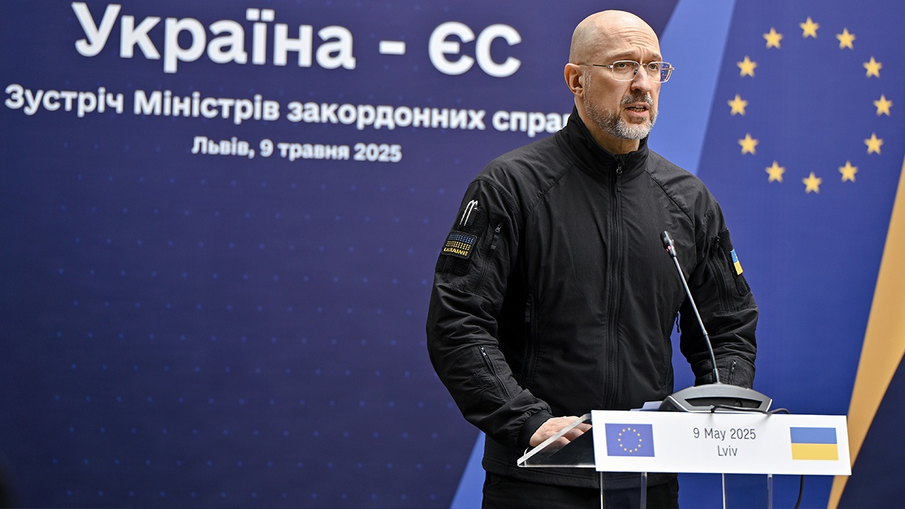Верховная рада отправила Шмыгаля в отставку с поста премьер-министра Украины Верховная рада отправила Шмыгаля в отставку с поста премьер-министра Украины