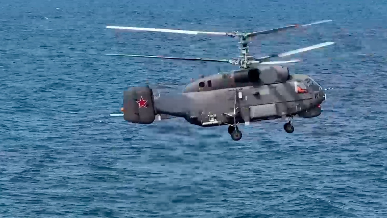 Главком ВМФ Моисеев поздравил летчиков морской авиации с праздником Главком ВМФ Моисеев поздравил летчиков морской авиации с праздником