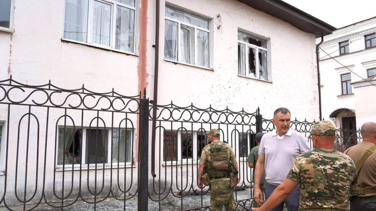 Украинский БПЛА ударил по центру Рыльска