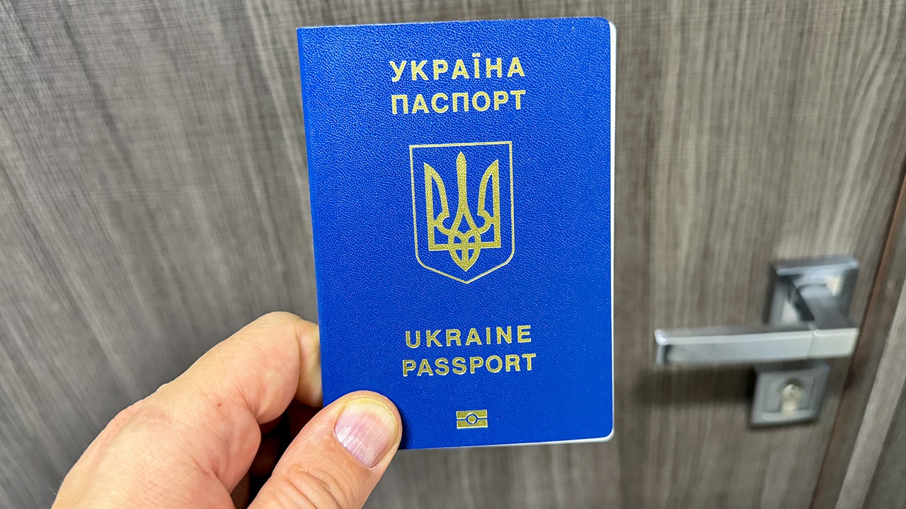 Путин внес правки в проверку ложно отказавшихся от гражданства Украины