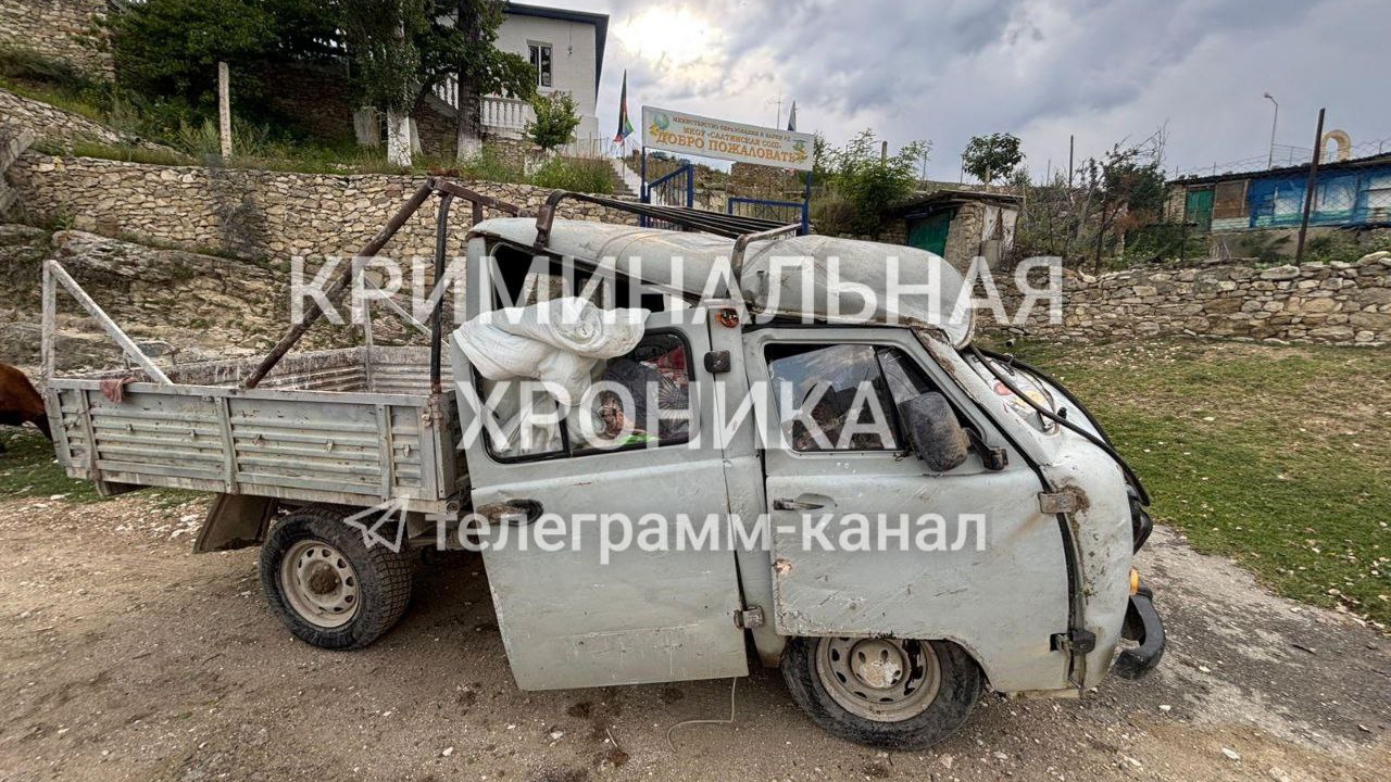 В Дагестане перевернулся грузовик с детьми В Дагестане перевернулся грузовик с детьми