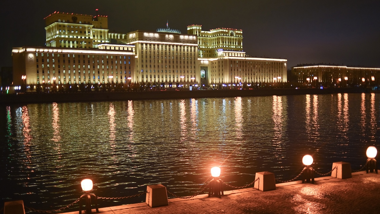 МО РФ: над Россией вечером сбили 87 украинских беспилотников МО РФ: над Россией вечером сбили 87 украинских беспилотников