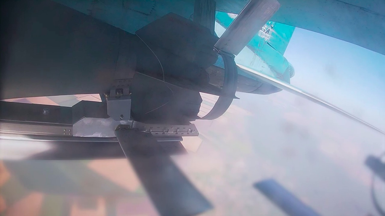 Экипаж Су-34 ударил по пункту временной дислокации ВСУ