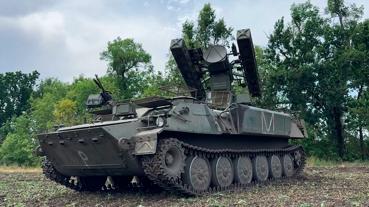Расчет ЗРК «Стрела-10» уничтожил тяжелый беспилотник ВСУ «Юпитер» Расчет ЗРК «Стрела-10» уничтожил тяжелый беспилотник ВСУ «Юпитер»