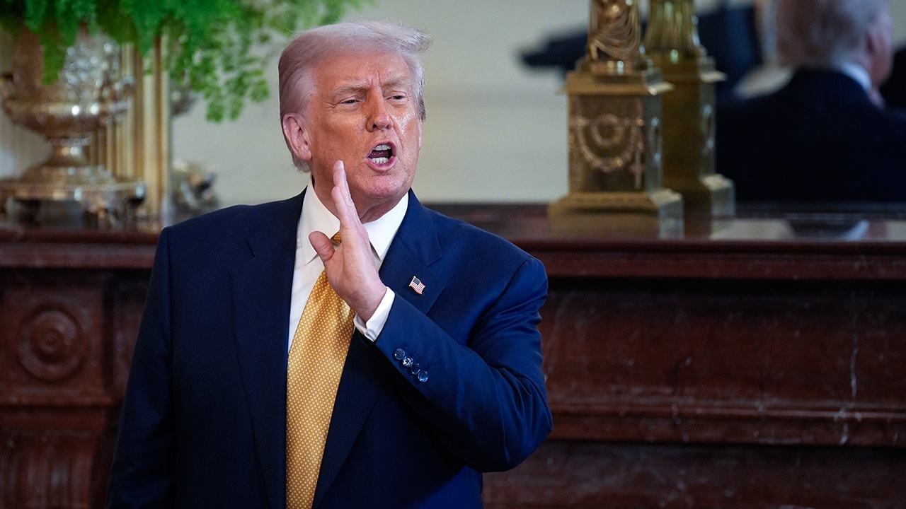 Трамп пообещал Обаме, Клинтон и Байдену уголовные дела Трамп пообещал Обаме, Клинтон и Байдену уголовные дела