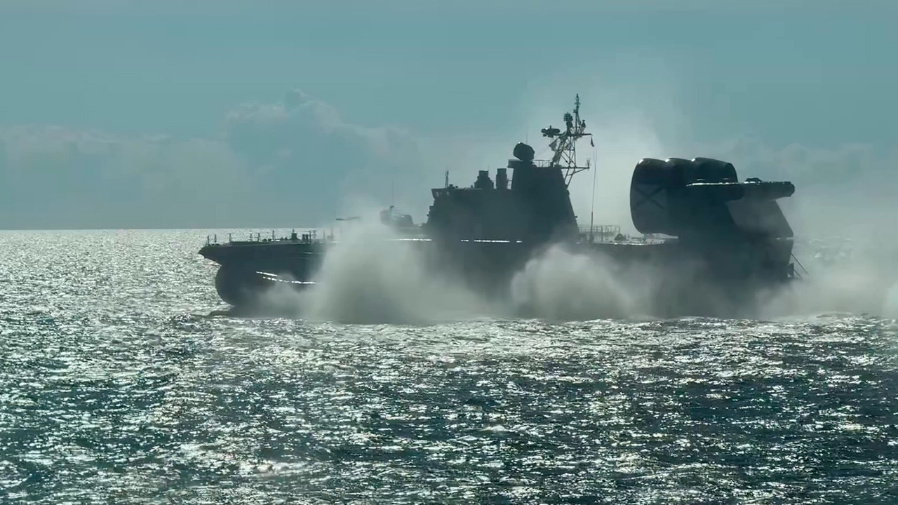 Экипажи «Евгения Кочешкова» и «Мордовии» поставили мины в Балтийском море