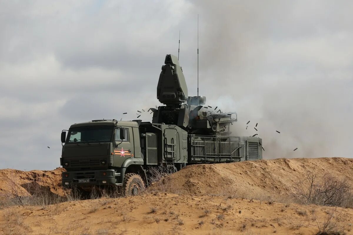 В России за ночь сбили 105 беспилотников ВСУ В России за ночь сбили 105 беспилотников ВСУ