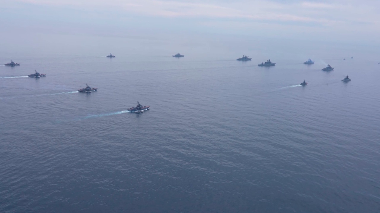 Путин оценил новую стратегию развития ВМФ России