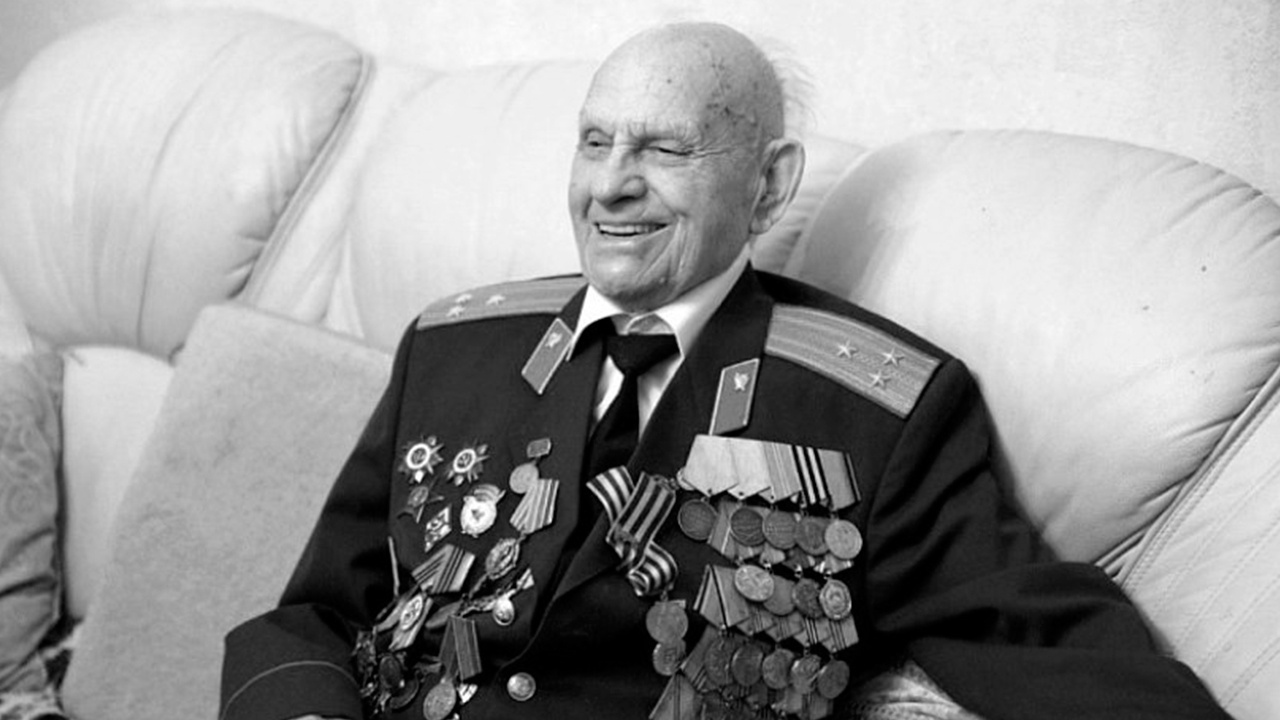 Умер расписавшийся на Рейхстаге 102-летний ветеран Спартак Сычев