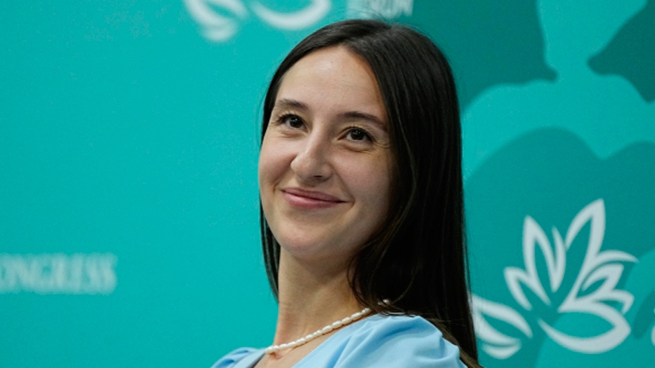 Россиянка Яна Егорян выиграла чемпионат мира по фехтованию Россиянка Яна Егорян выиграла чемпионат мира по фехтованию