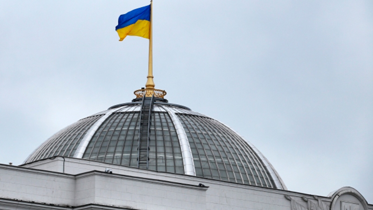Верховная Рада приняла законопроект о возвращении полномочий НАБУ и САП Верховная Рада приняла законопроект о возвращении полномочий НАБУ и САП