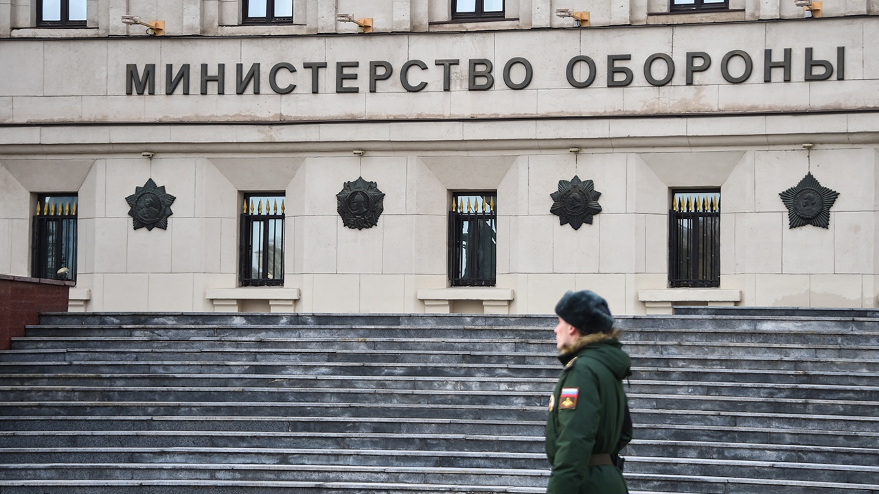 Свыше 30 украинских дронов остановили ночью в небе над Россией Свыше 30 украинских дронов остановили ночью в небе над Россией