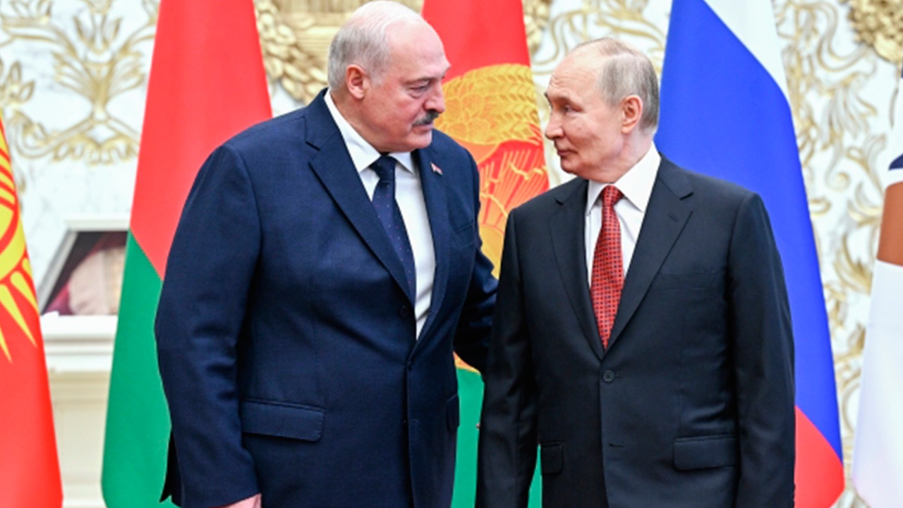 Путин и Лукашенко проведут неформальную встречу в пятницу Путин и Лукашенко проведут неформальную встречу в пятницу