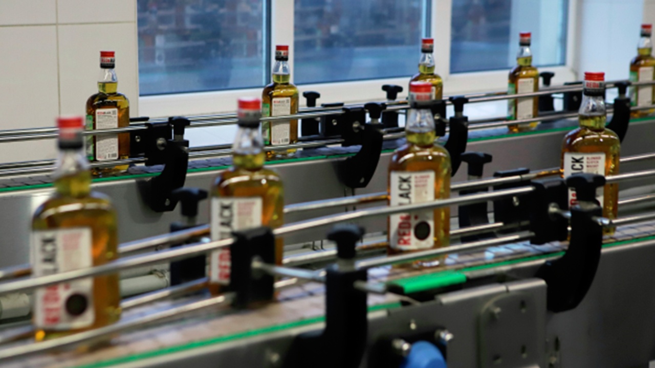 Пять российских алкозаводов продадут после изъятия за финансирование ВСУ Пять российских алкозаводов продадут после изъятия за финансирование ВСУ