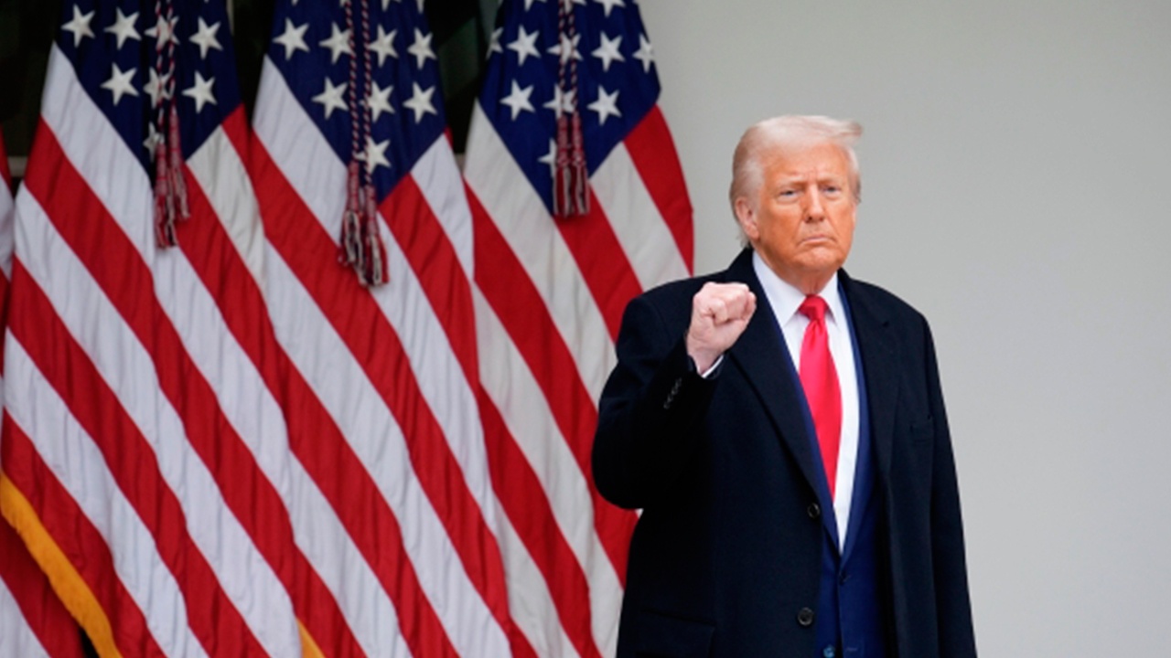 Трамп заявил, что хочет вывести США из украинского конфликта Трамп заявил, что хочет вывести США из украинского конфликта