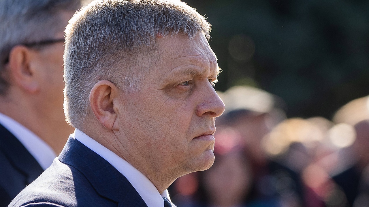 Фицо заявил, что Украина дорого заплатит за попытки ослабить Россию Фицо заявил, что Украина дорого заплатит за попытки ослабить Россию