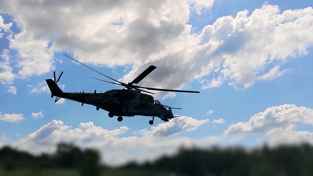 Экипаж Ми-35М разбомбил позиции украинских боевиков в зоне СВО