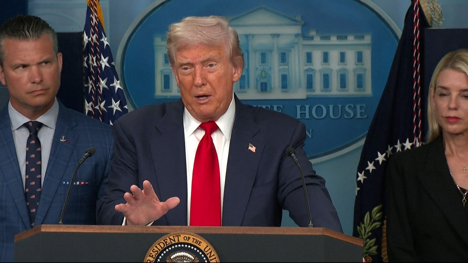 Трамп: 88% жителей Украины хотят мира с Россией