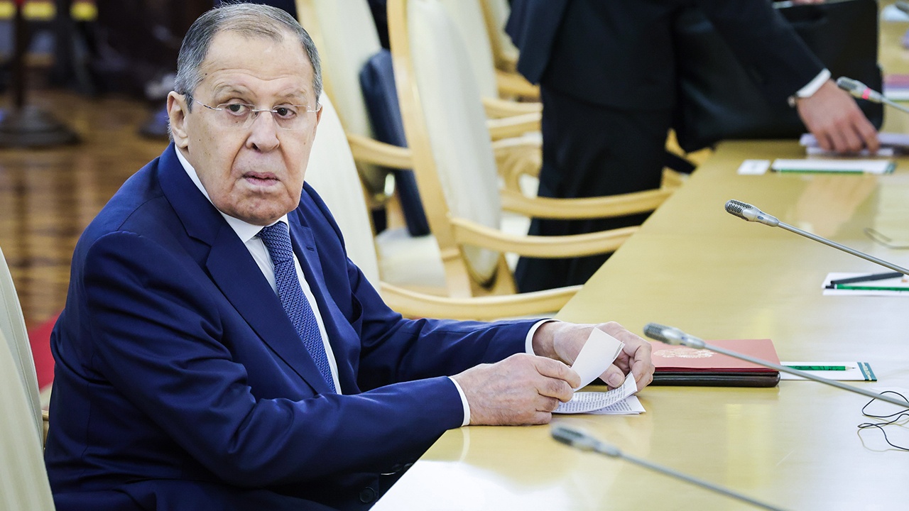 Лавров шуткой ответил на вопрос о мандраже перед саммитом на Аляске