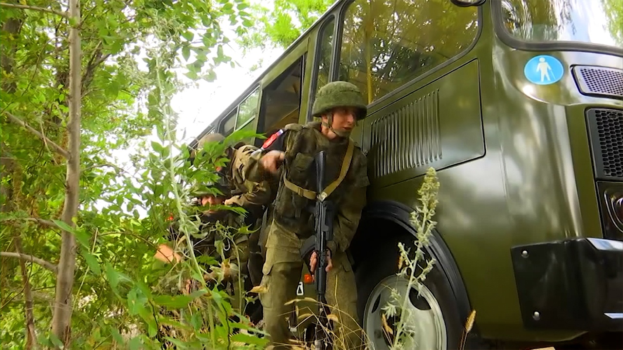 В Самарской области на учениях военные полицейские отразили атаку «ДРГ»
