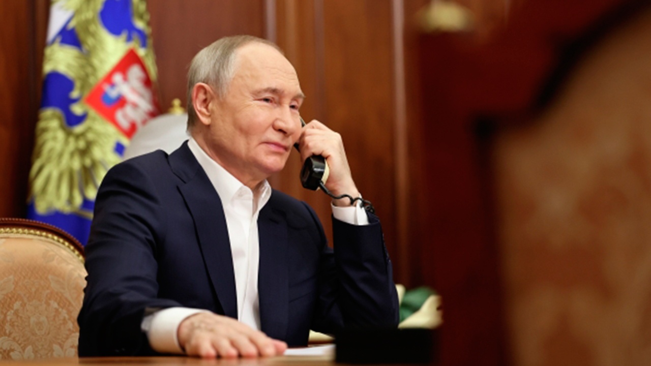 Путин рассказал об итогах саммита на Аляске Токаеву и Мирзиееву Путин рассказал об итогах саммита на Аляске Токаеву и Мирзиееву