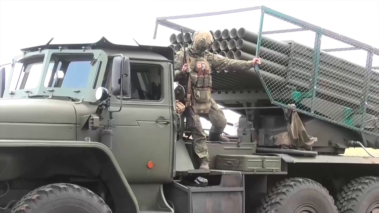 «Грады» сорвали ротацию боевиков ВСУ в Днепропетровской области