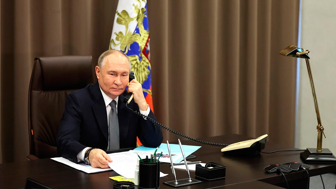 Путин предложил Трампу повысить уровень делегаций на переговорах РФ и Украины