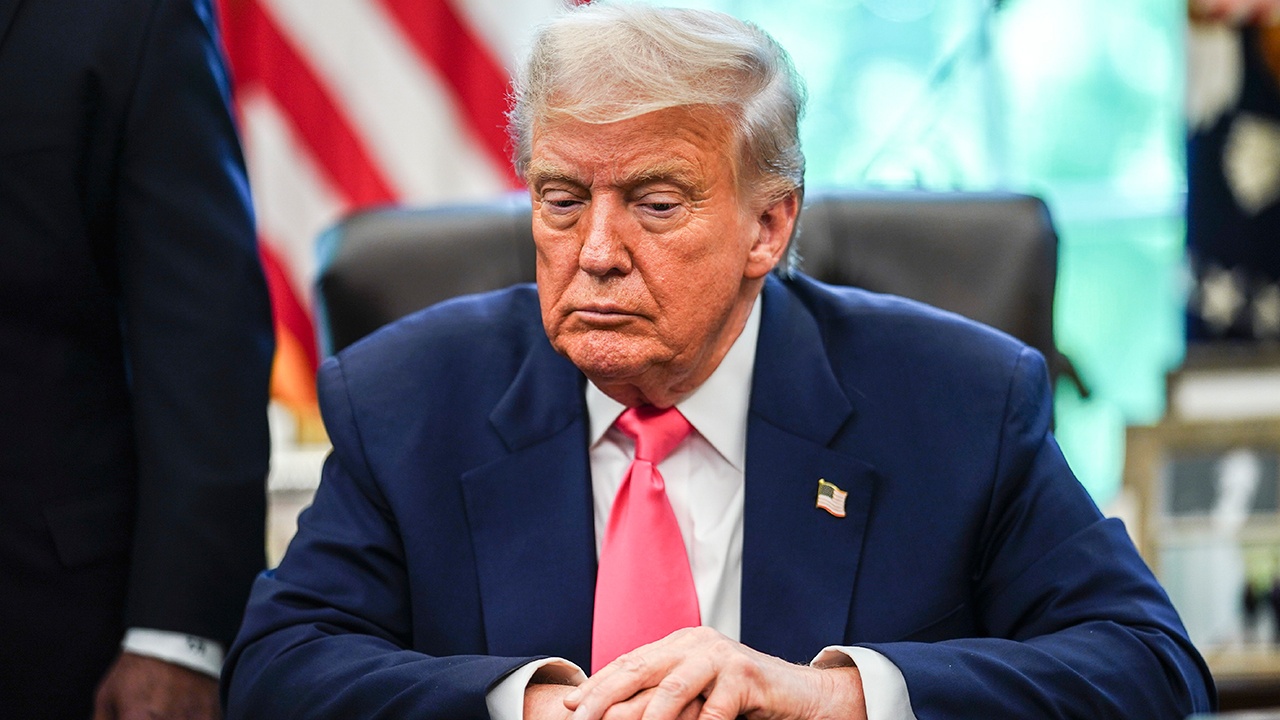 Трамп: через две недели США могут изменить подход к конфликту на Украине 