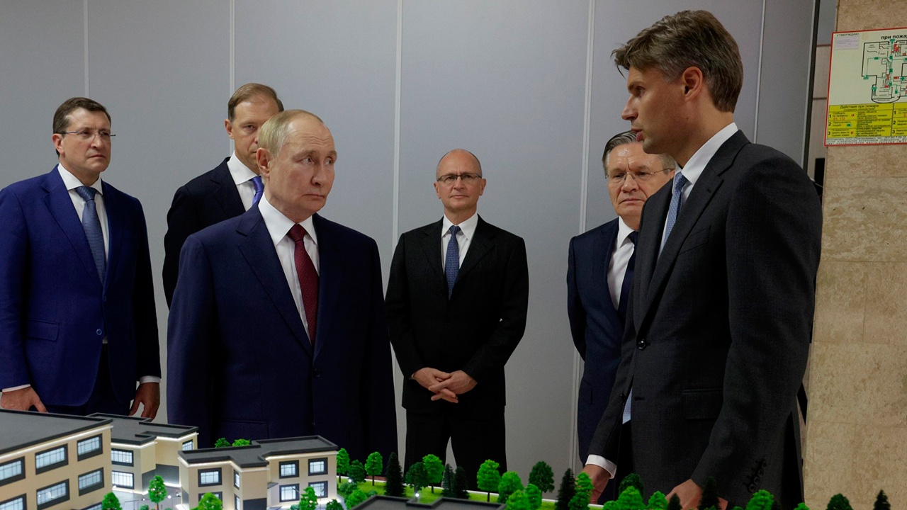 История ядерного щита и будущее атома: о чем говорил Путин в Сарове История ядерного щита и будущее атома: о чем говорил Путин в Сарове