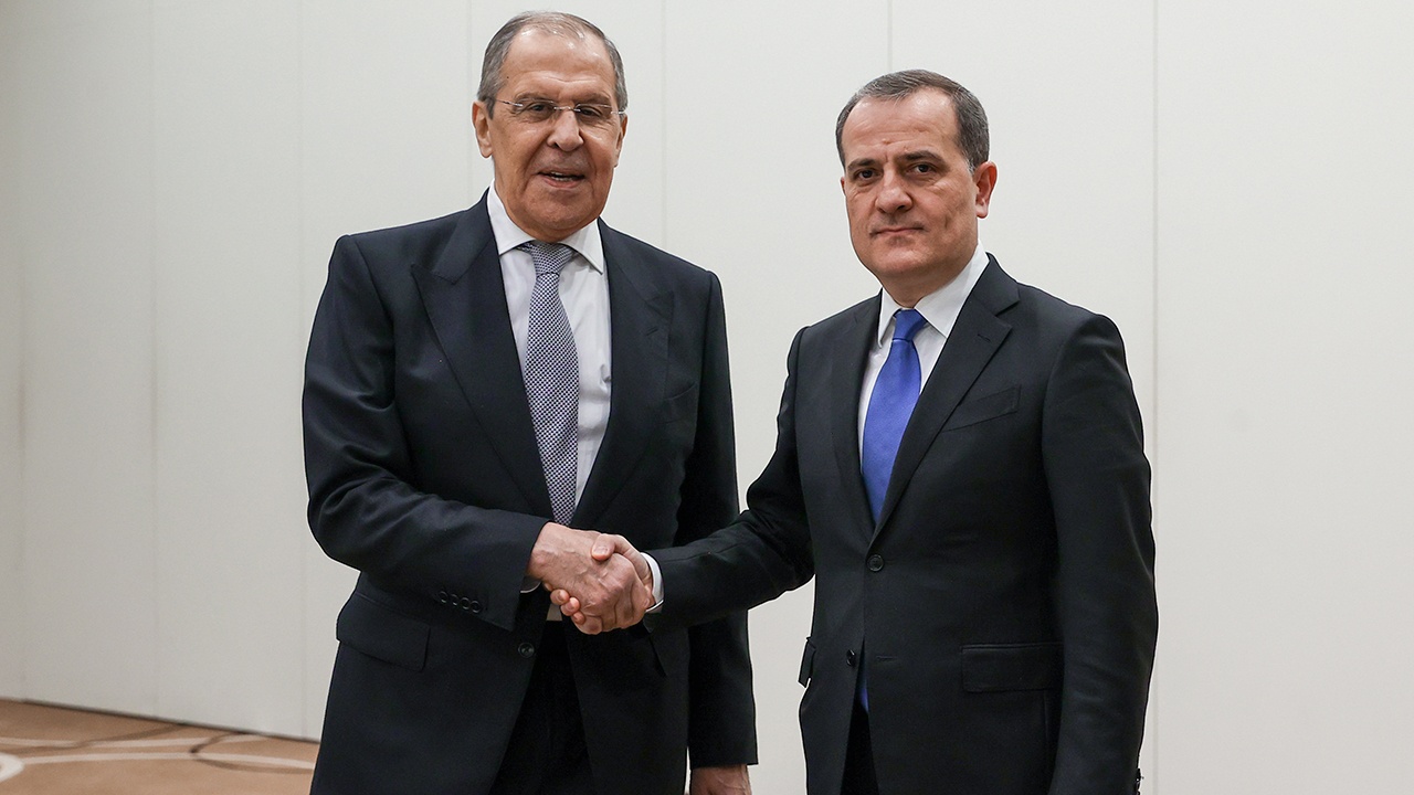 Лавров провел телефонный разговор с главой МИД Азербайджана Лавров провел телефонный разговор с главой МИД Азербайджана