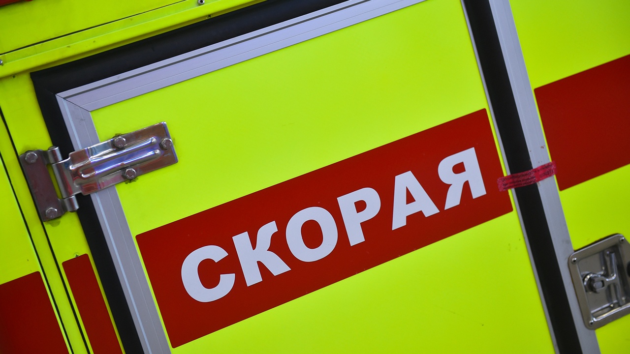 ВСУ атаковали жилые дома в Рыльске, один человек пострадал ВСУ атаковали жилые дома в Рыльске, один человек пострадал