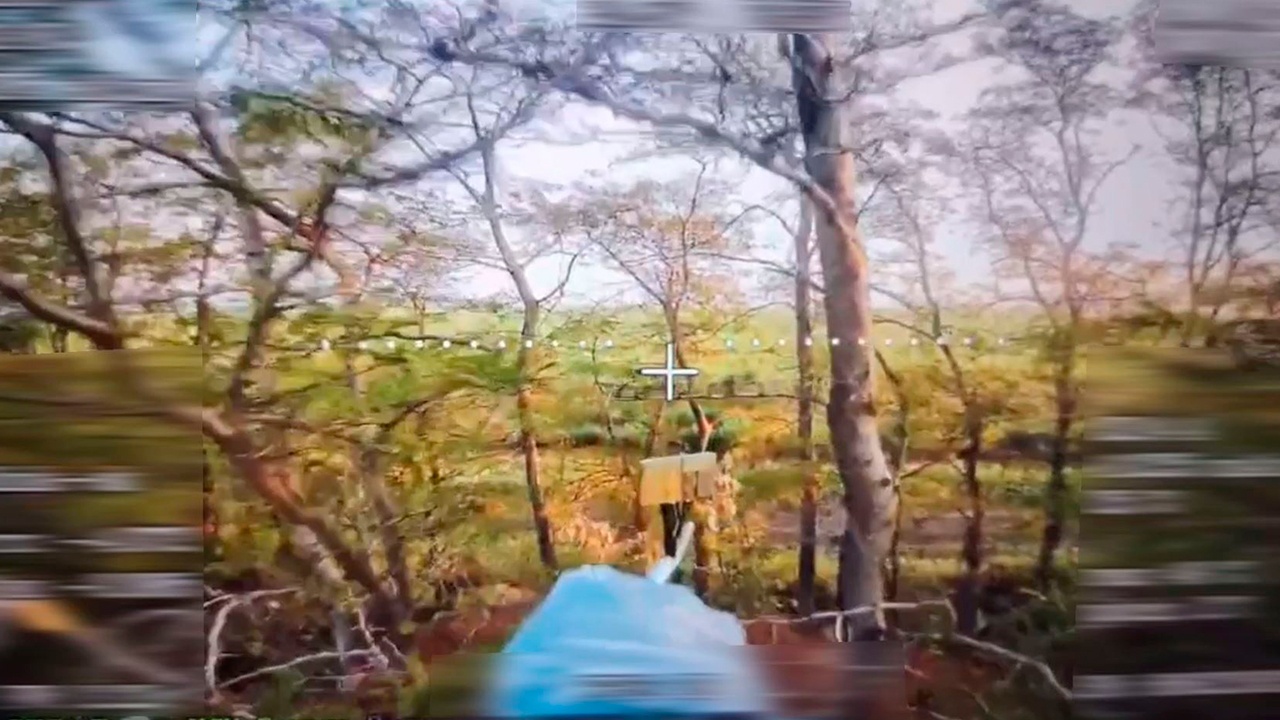 Удары FPV-дронов нарушили связь ВСУ на Красноармейском направлении Удары FPV-дронов нарушили связь ВСУ на Красноармейском направлении