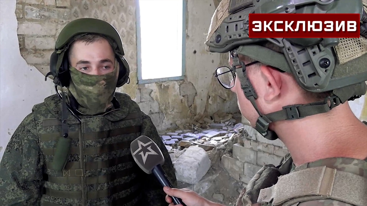 Мехвод подбитого танка рассказал, как жил на консервах и потерял 25 килограммов Мехвод подбитого танка рассказал, как жил на консервах и потерял 25 килограммов