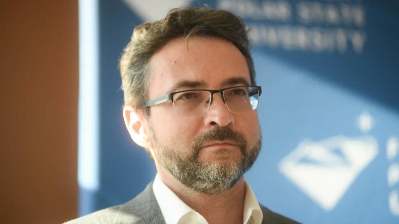 Проректор ЗГУ Аркадий Тарасевич